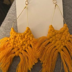 Gold tear wool earrings